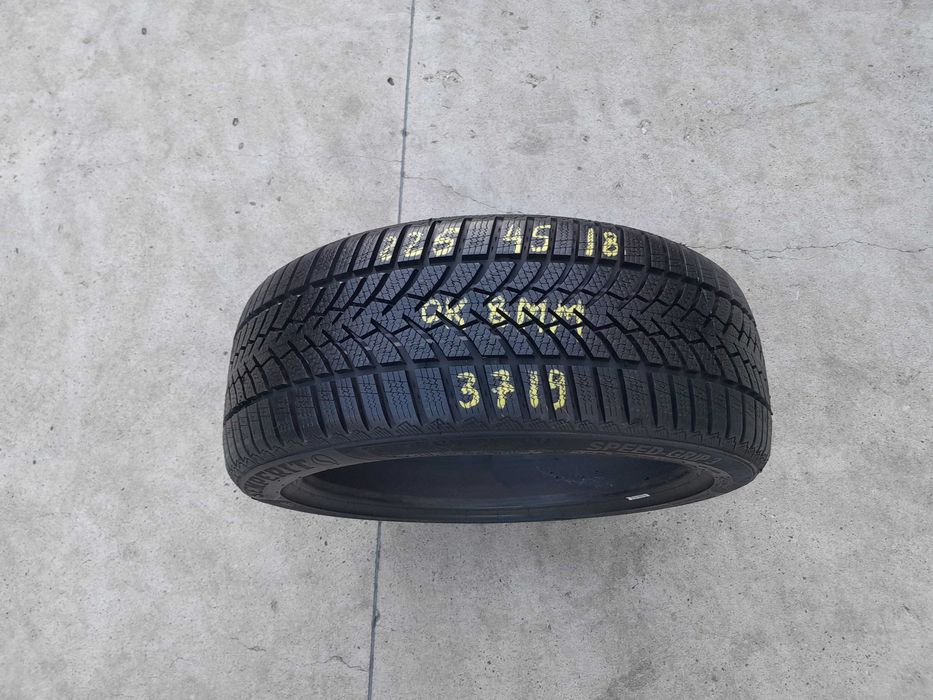 O anvelopa de iarna 225 45 18 semperit speed grip 3 profil 8 mm