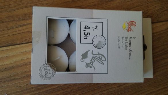 Свещници, свещи, чаши, купички, фигурки и украси