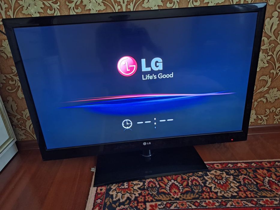 Продам телевизор LG