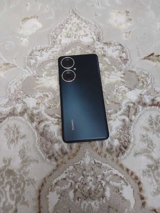 Телефон Huawei, хороший