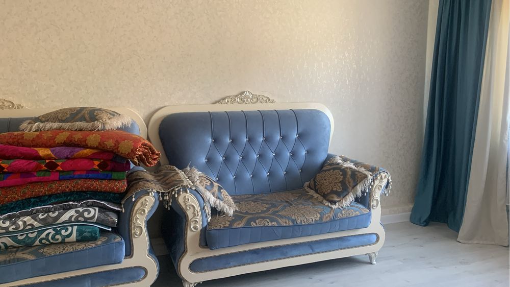 Диван для гостиной