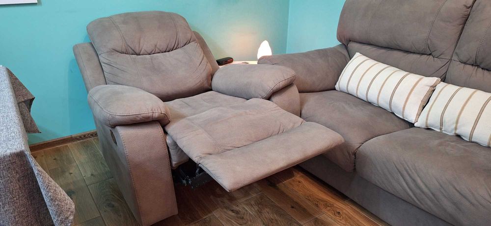Комплект диван двуместен и фотьойл с механизъм