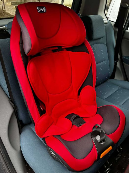 Столче за кола Chicco 10 -36 кг