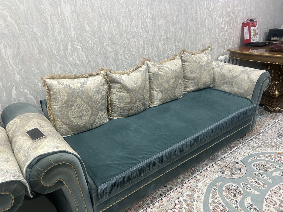 Продам диван тройка и двойка
