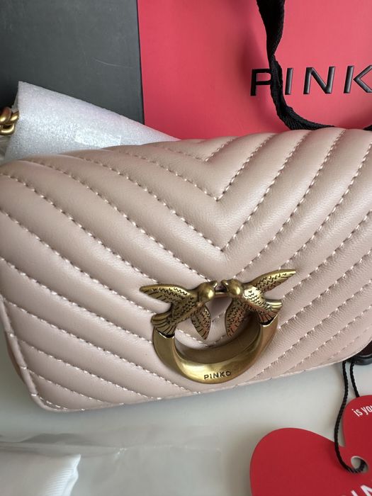 Чисто нови чантички Pinko Micro Love Click Bag