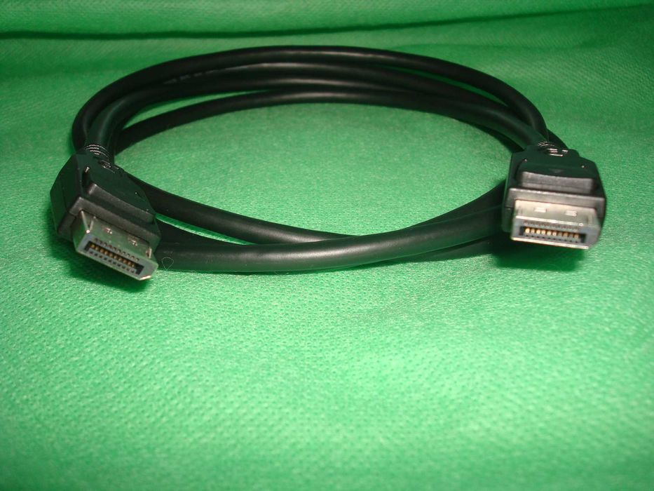 Display Port кабел 1.80 метра