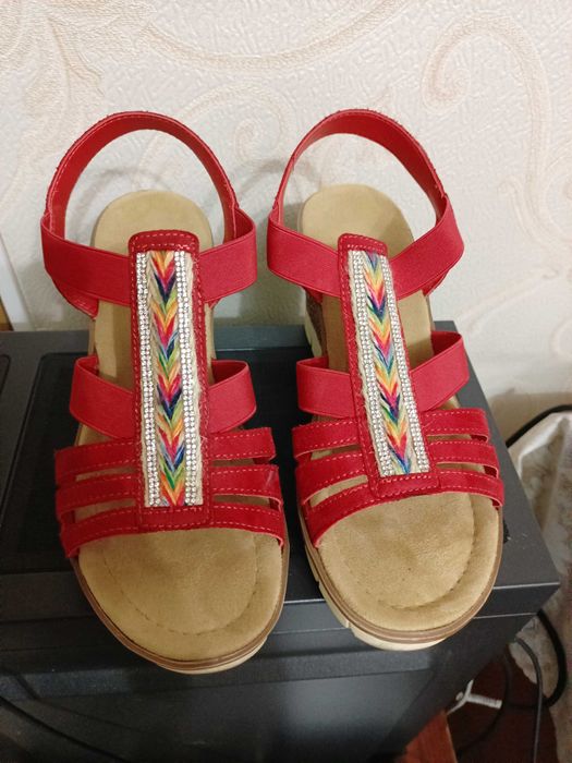 Босоножки женские летние