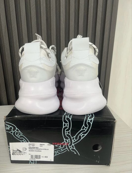 Versace chain reaction albi