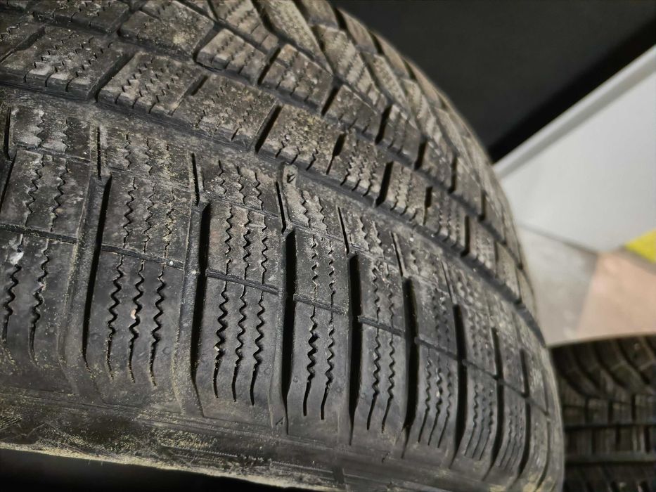 Hankook Winter Cept Evo 2 SUV, Размер: 275/45R21