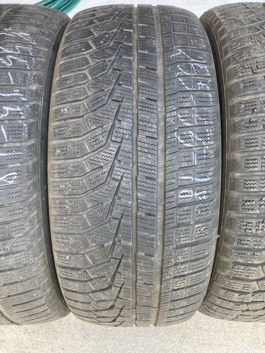 Зимни гуми 255-55-18