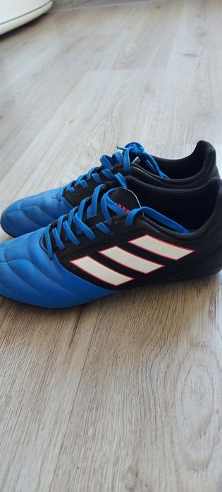 Футболни обувки намалени