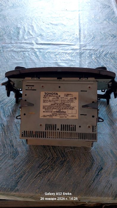 Авто магнитола.  На  Lexus  ec 330.