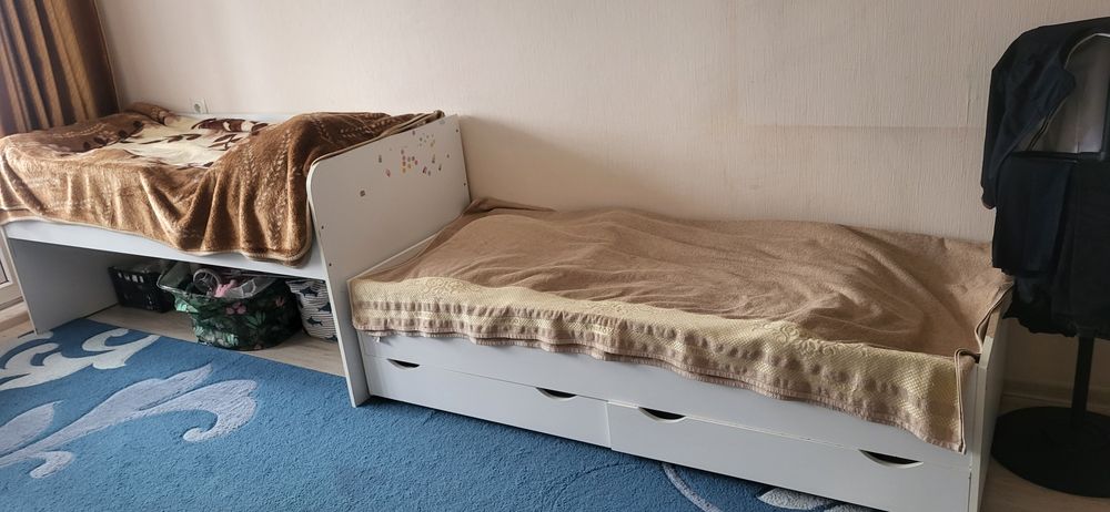 Продам двухъярусную кровать