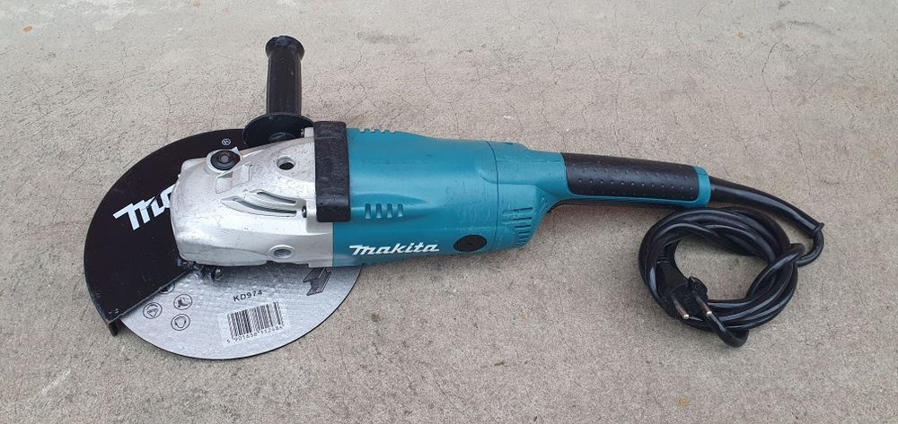Flex makita mare 2200w.