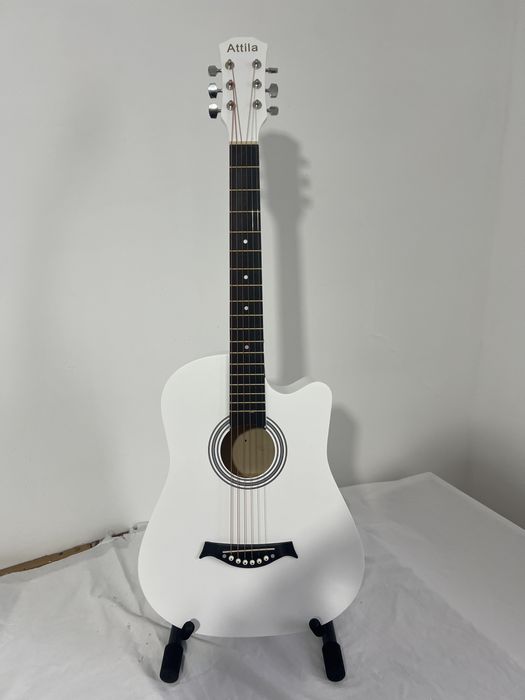 Продается гитары новый