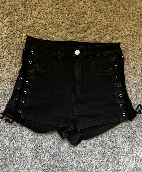 Къси панталонки по 6 лв.