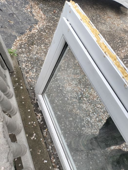 Дверь пластик новая почти