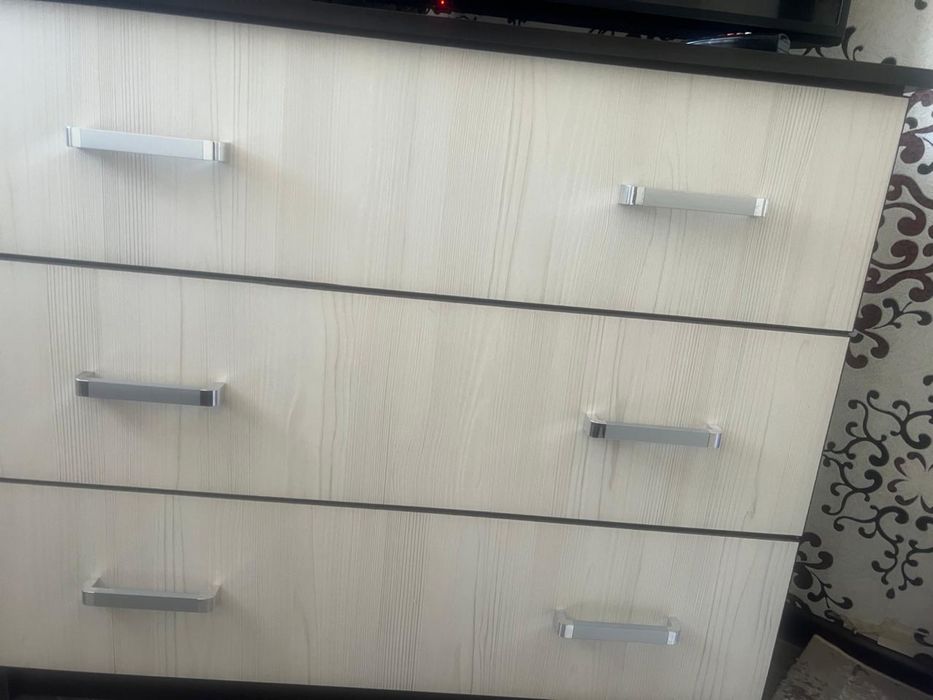 Продам спальный гарнитур