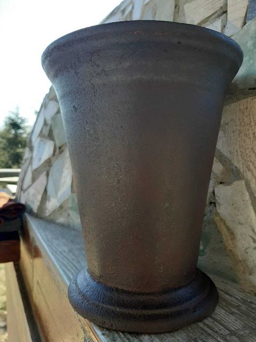 Ступка чугунная большая.