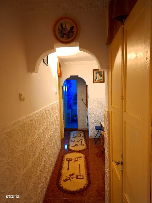 3 camere Mioveni / T.uri , Decomandat / Centrală, Amplasament DEOSEBIT