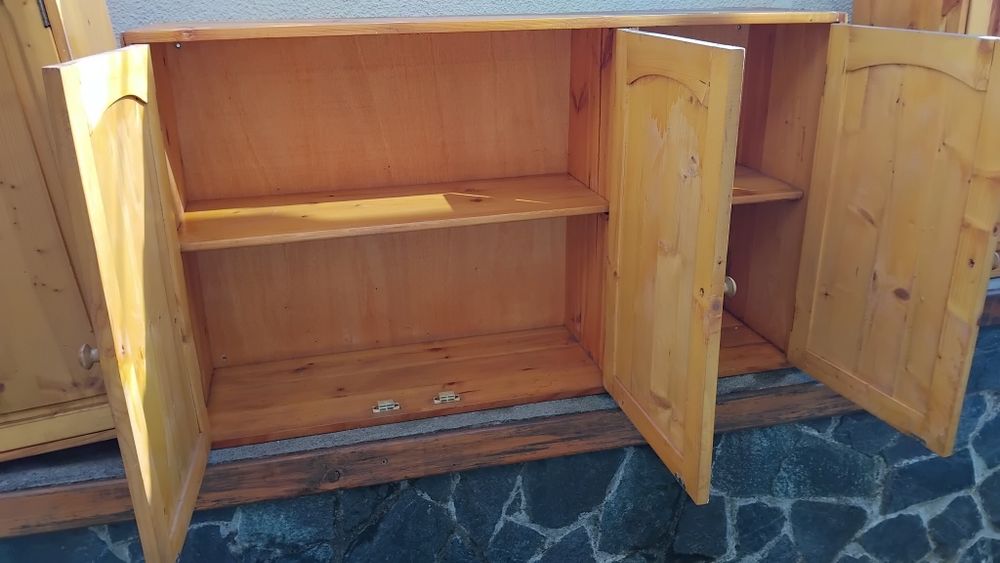 Дървени шкафове за кухня трапезария