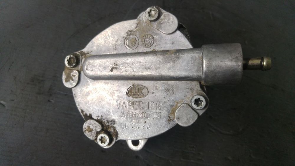 Pompa vacuum chrysler pt cruiser 2.2crd 664911 a6642300165