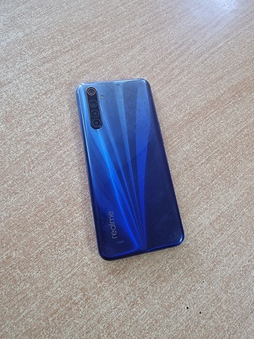Realme 6, память 128 Гб
