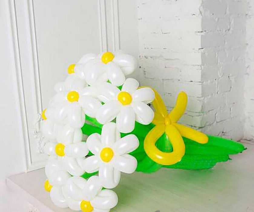 Цветы из шаров на 8 марта.