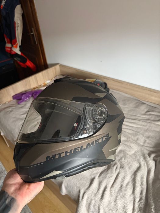 Vând echipament moto complet