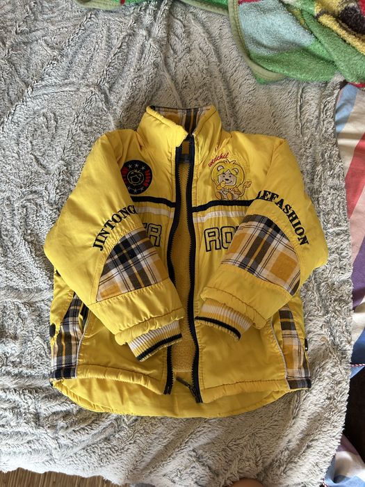 Продам зимнюю одежду детскую