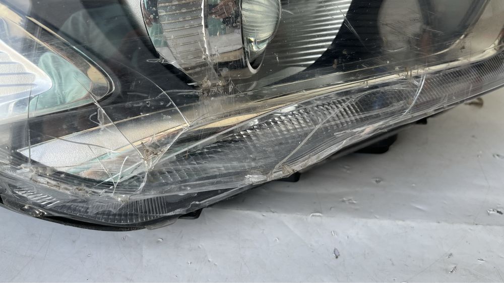 Десен фар Ford C-max 2 2016-