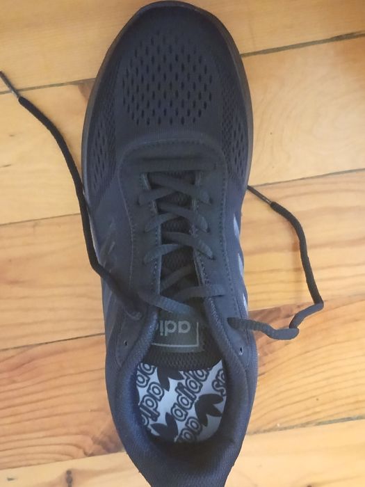 Маратонки ADIDAS