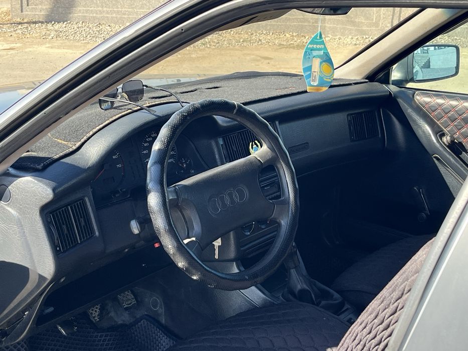Продаю Audi 80 B4