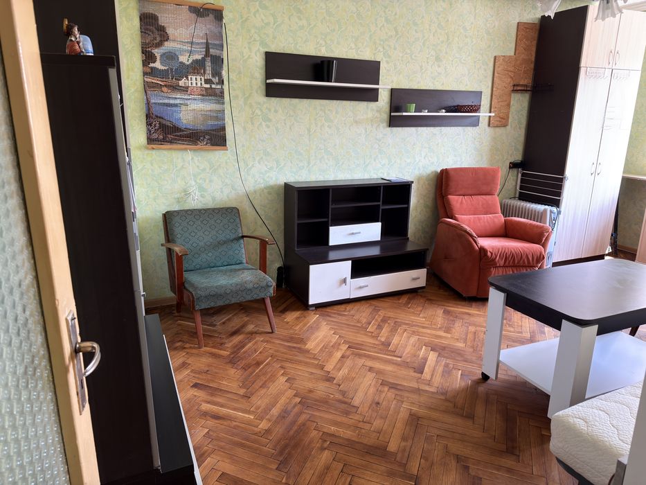 Дава се под наем Едностаен апартамент в Лом - 40 кв.м за 168.3 € - Снимка #3