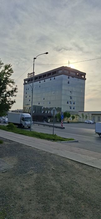 Apteka uchun juda qulay  joy arendaga beriladi.