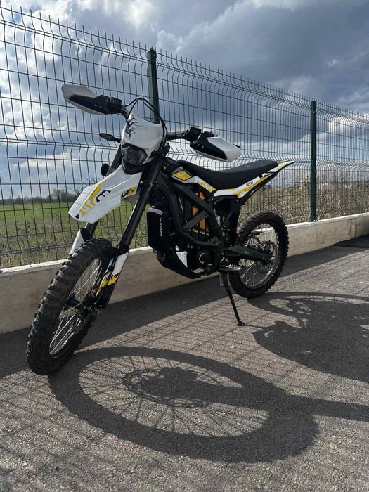 Surron Ultra bee