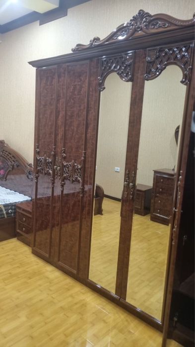 Сдается 3 х комнатная квартира на 3 этаже Хамкор банк 350$