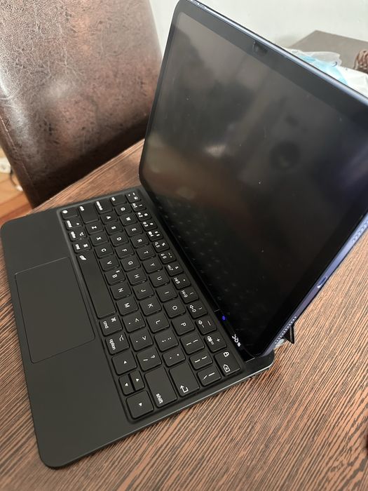 Ipad 10th gen 64 gb + Apple pen+ husa cu tastatura