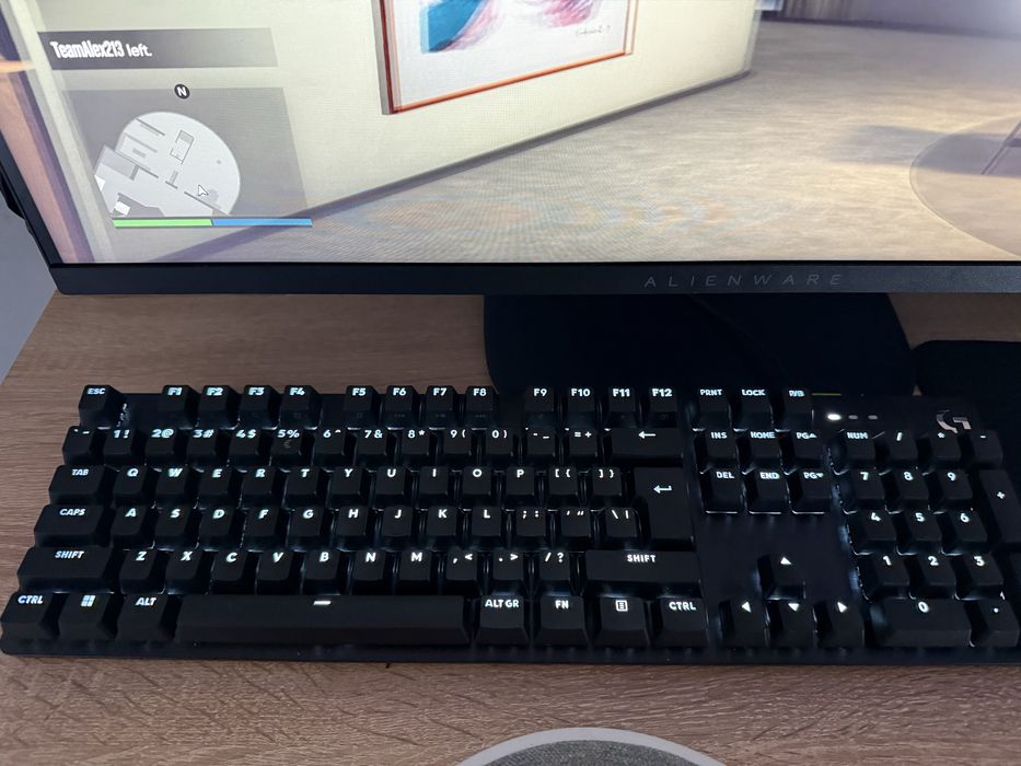 Logitech g413 se геймъркса клавиатура