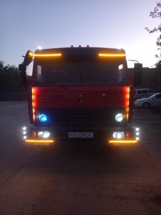 Kamaz tegach sotiladi