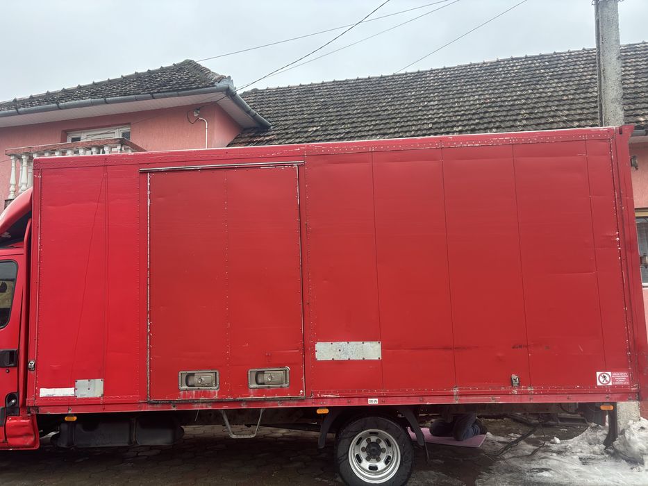 Stalpi beton pentru gard