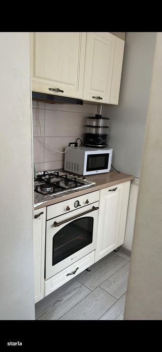 Apartament 4 camere, Pitesti, strada Dacia