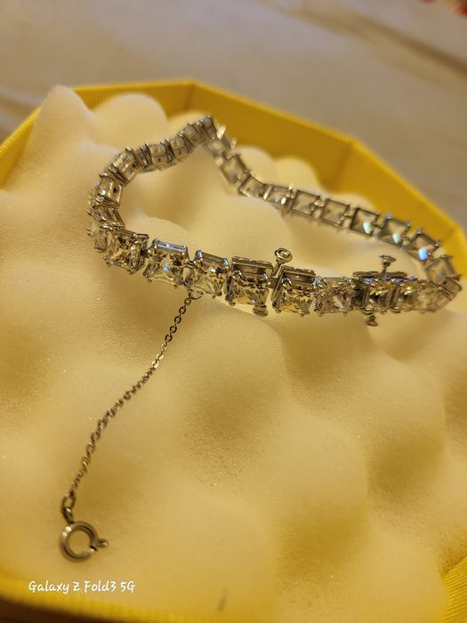 Swarovski тенис гривна.