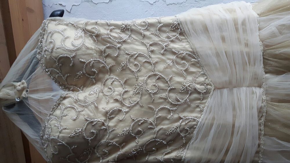 Rochie mireasa model lung