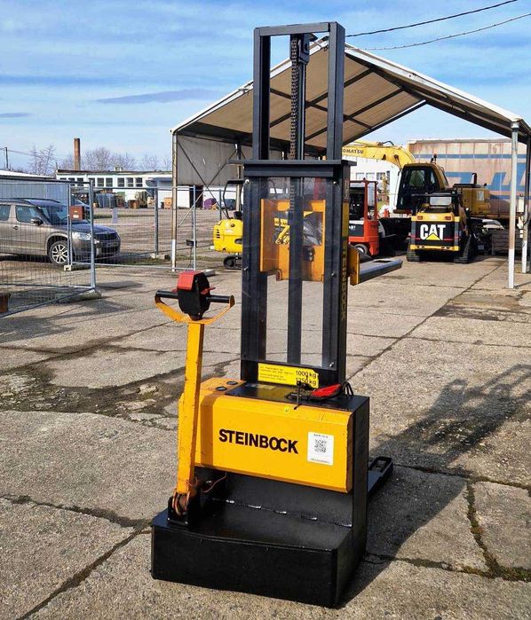 transpaleta electrica cu catarg Steinbockt
