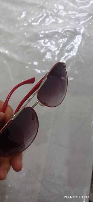 Очки солнцезащитные