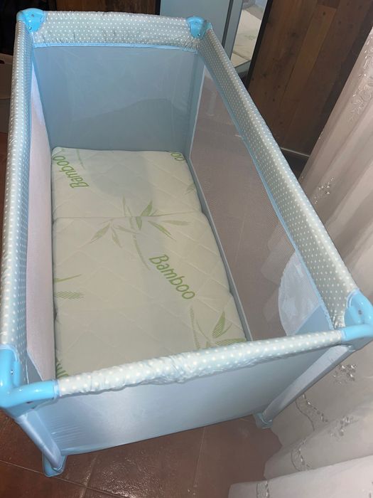 Детска кошара за сън и игра Weekend (Baleares) с матрак - като нови !