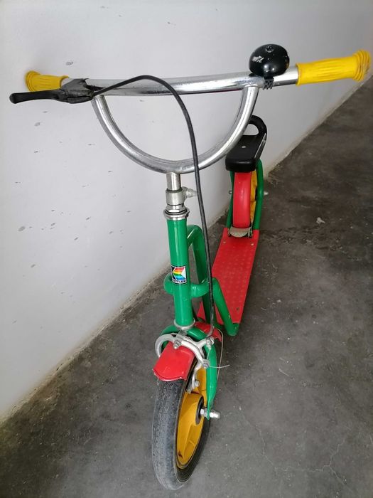 Trotineta Ketler model retro, din anii '90