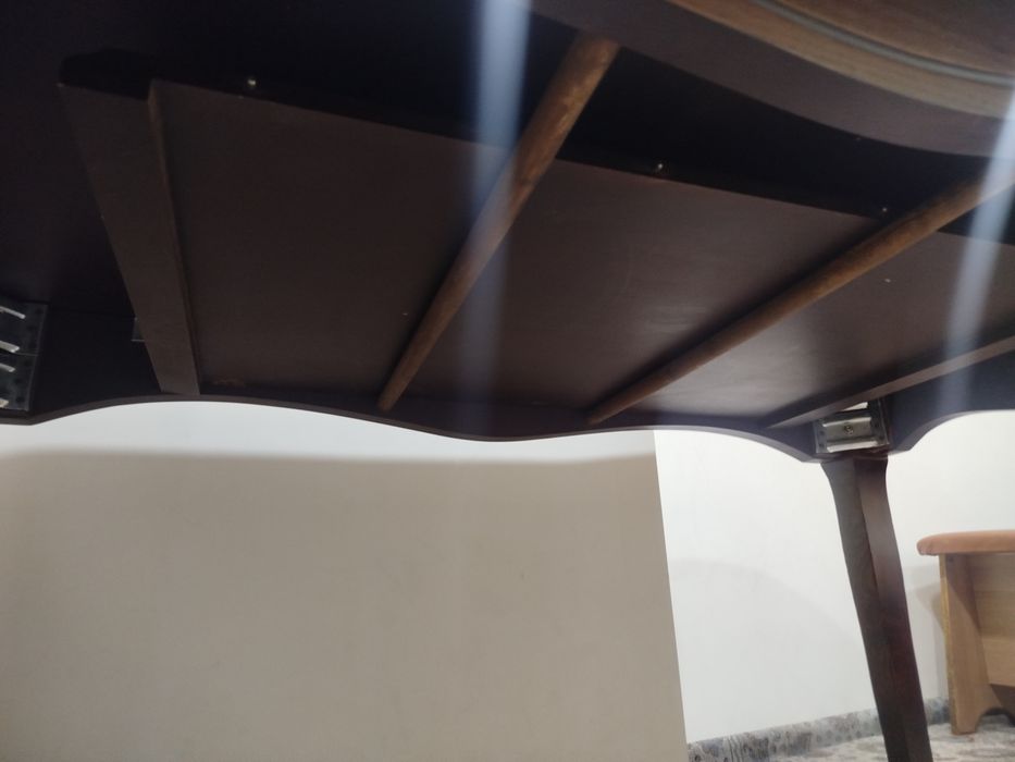 Дубовый Российский стол