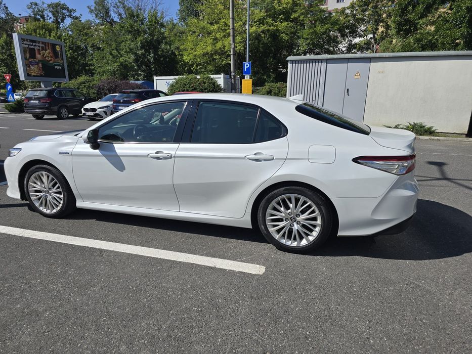 TOYOTA Camry 2020 — imagine 2
